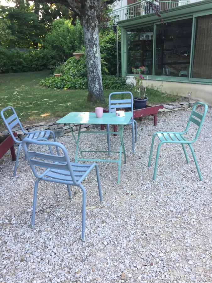 Sous La Tour Bed & Breakfast Agencourt ภายนอก รูปภาพ