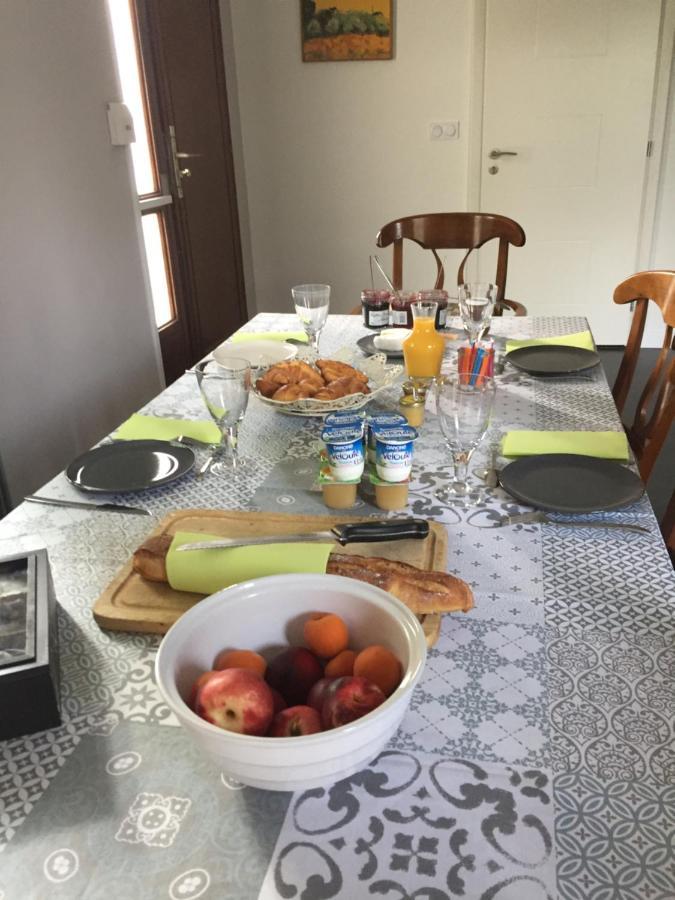 Sous La Tour Bed & Breakfast Agencourt ภายนอก รูปภาพ